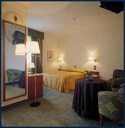 Hotel Le Ville Lammari Esterno foto